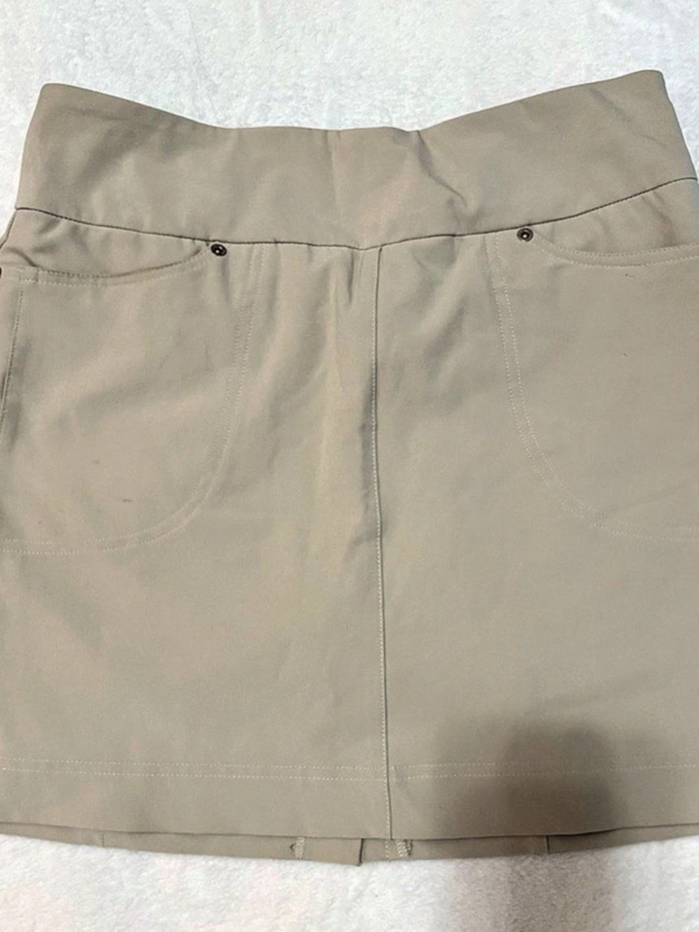 TAIL Activewear Khaki Beige Golf Skort - Women's Size 4